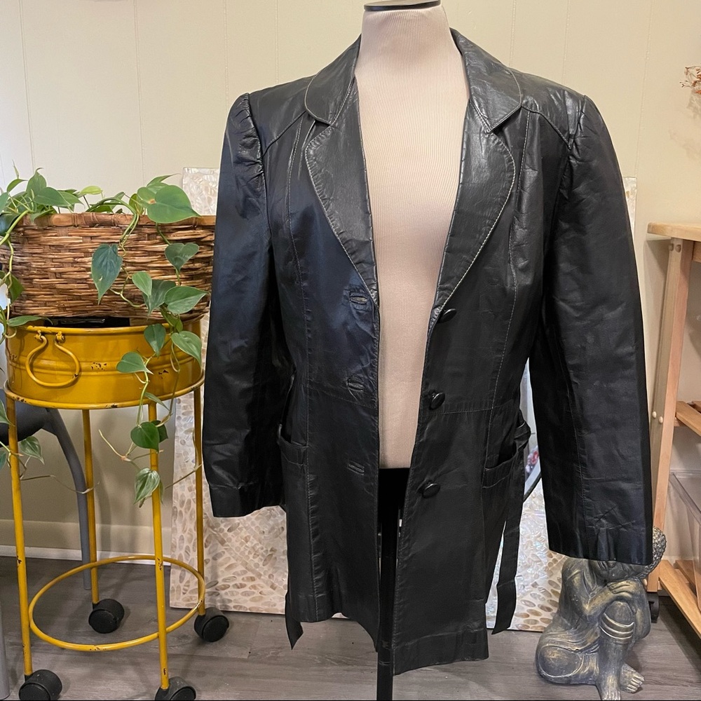 Vintage Avanti 90s 100% Leather Jacket. Size 14